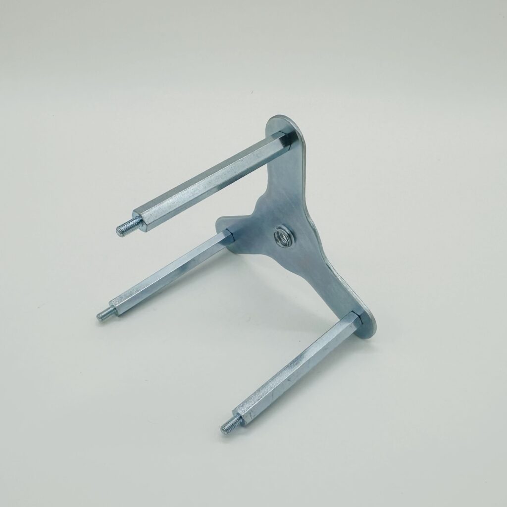 特殊3点止め金具